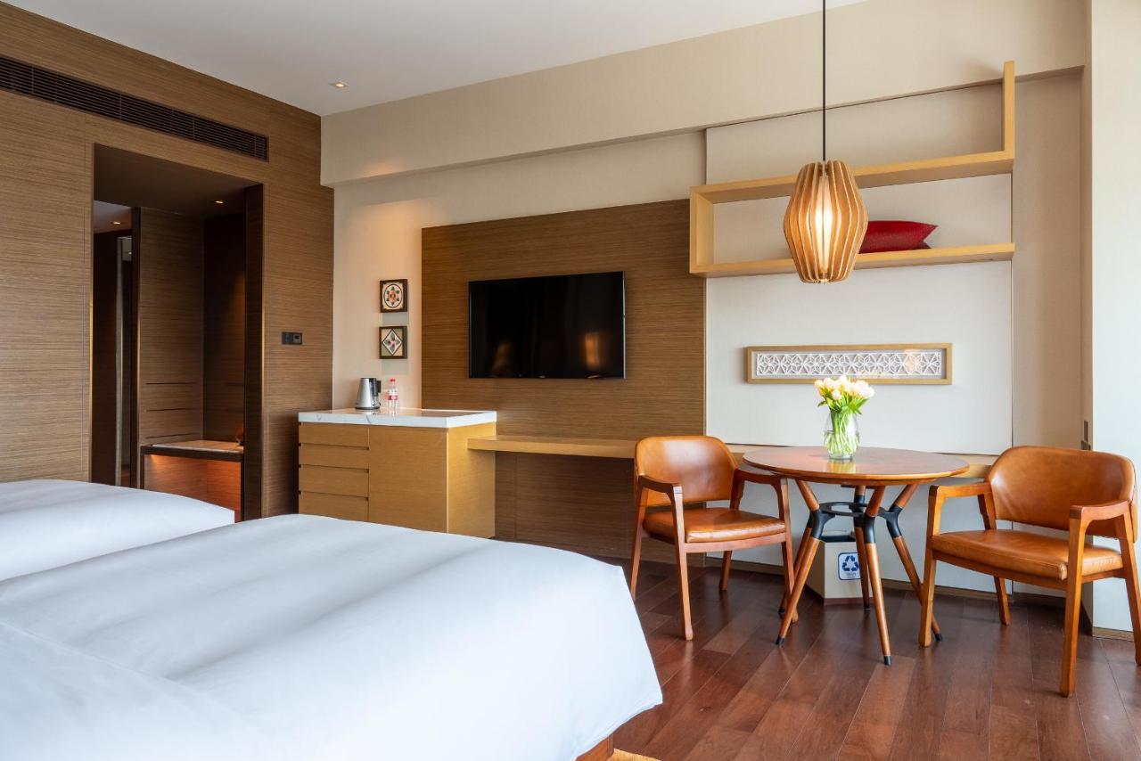 Отель Hyatt Regency Xiamen Wuyuanwan Экстерьер фото