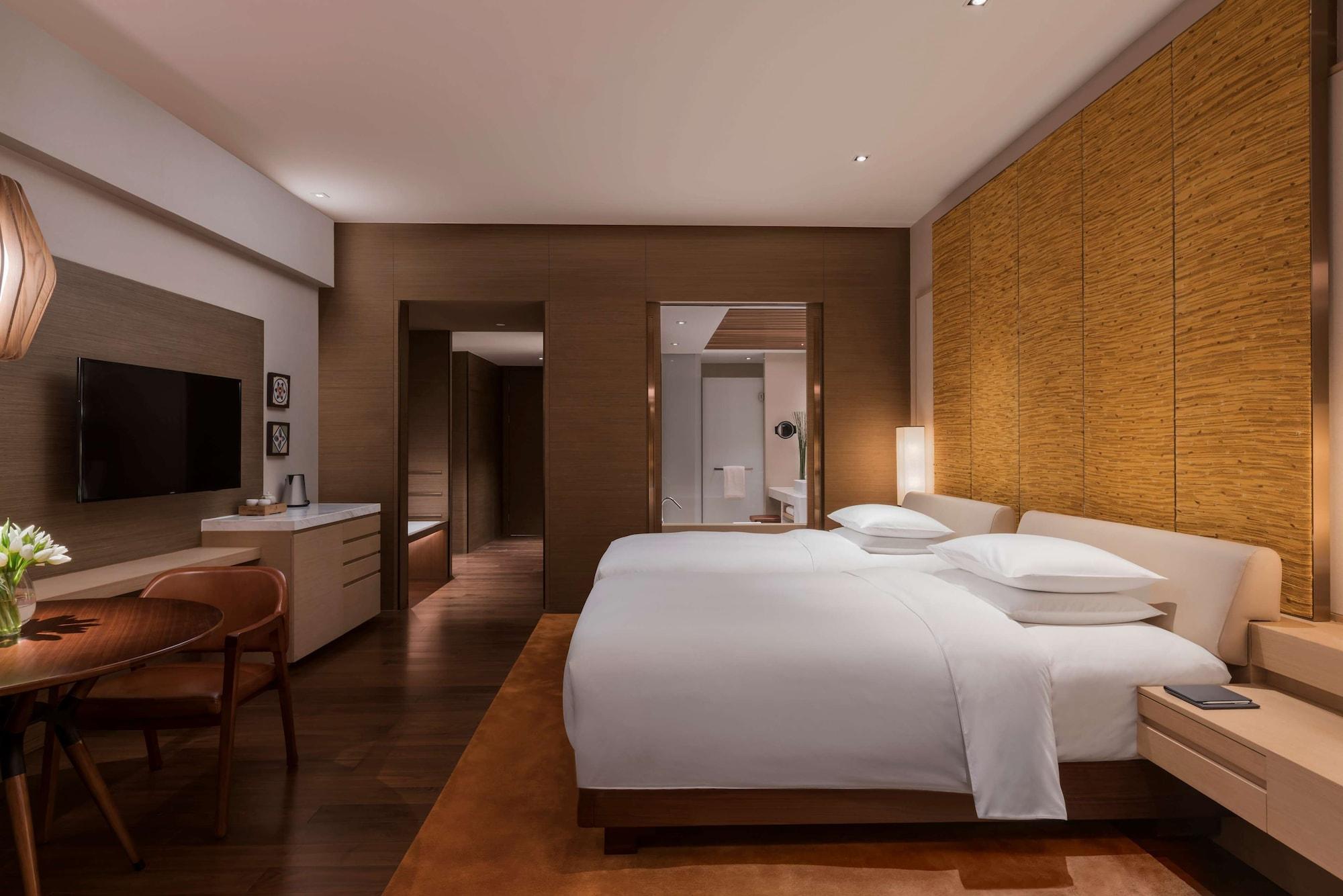 Отель Hyatt Regency Xiamen Wuyuanwan Экстерьер фото