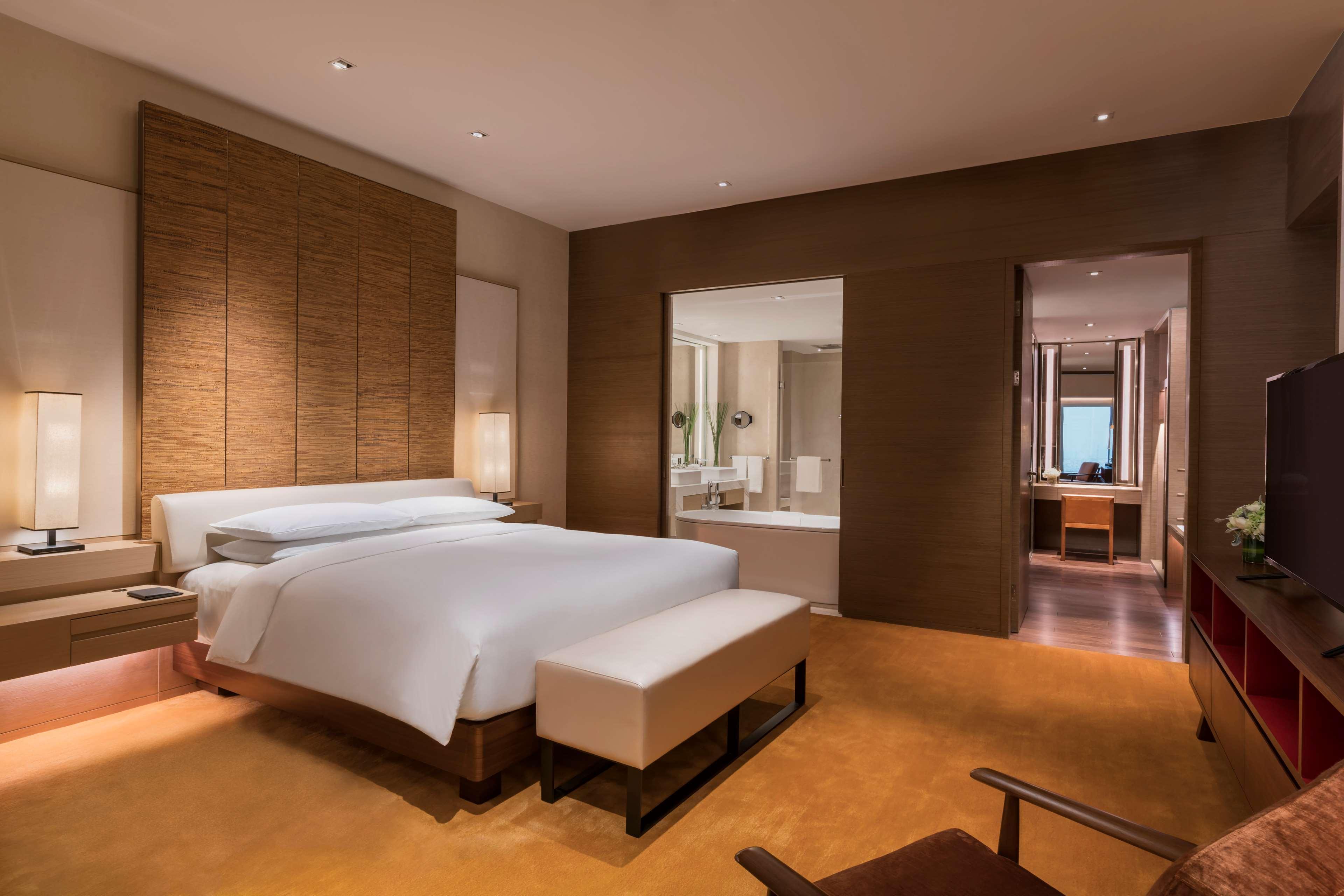 Отель Hyatt Regency Xiamen Wuyuanwan Экстерьер фото