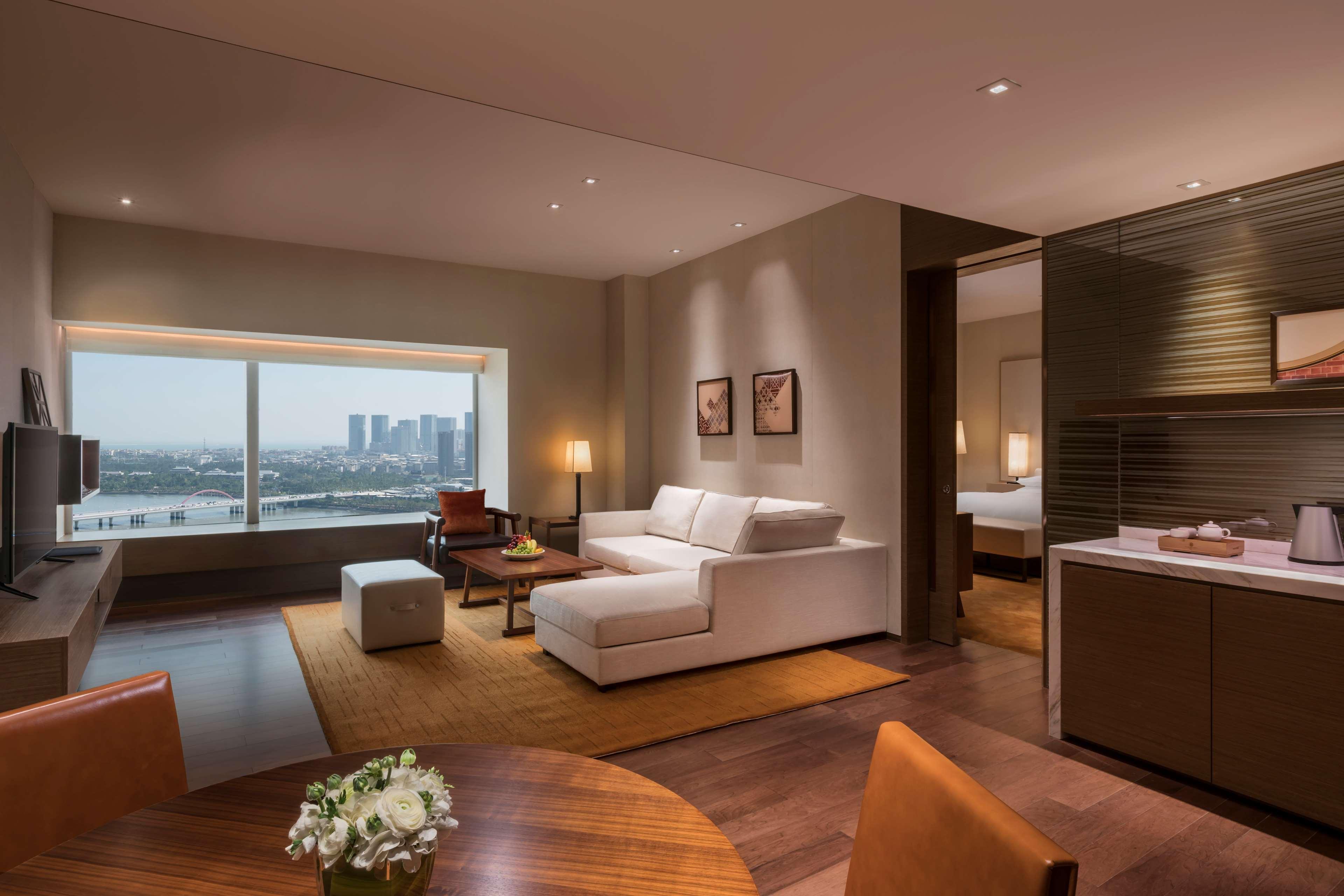 Отель Hyatt Regency Xiamen Wuyuanwan Экстерьер фото